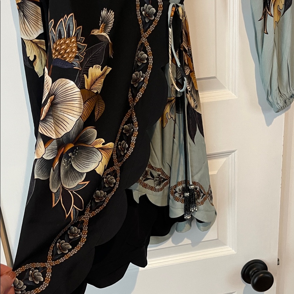 FARM Rio Mixed Snake Garden Wrap Wavy Minidress with Scalloped Edge - Picture 3 of 10
